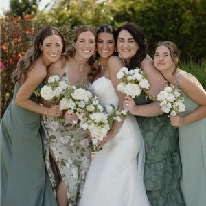 Worn once! Show Me Your MuMu Anderson dress size M in Secret Garden